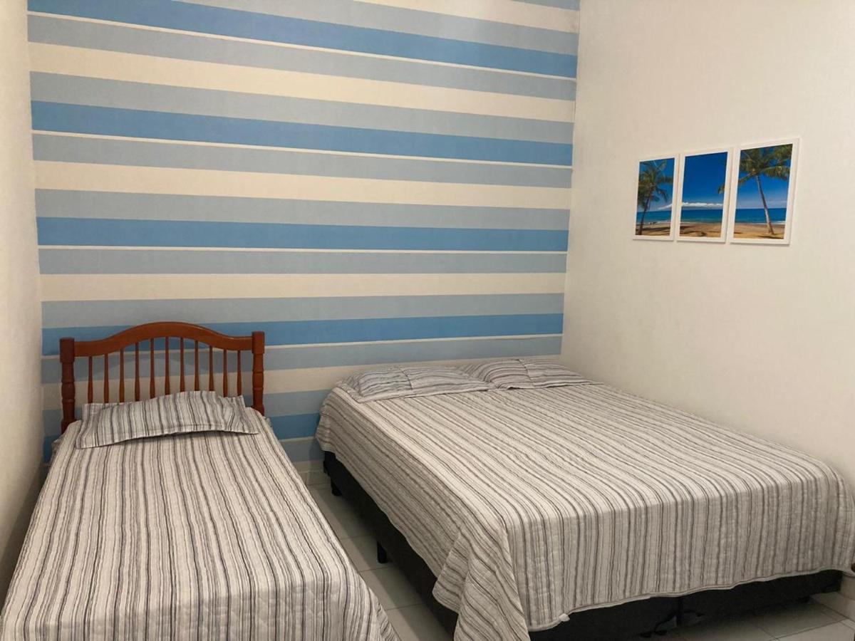 Apartment Lindo Apartamento: Beachfront Balcony For Families Guaruja
